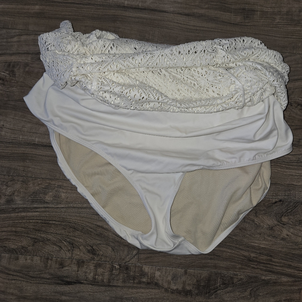 Torrid Lace Cream Swim Skirt - Picture 3 of 3